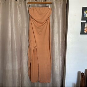 Strapless nude slip dress w high cut